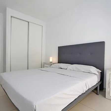 Apartamento Ref. 8564 *