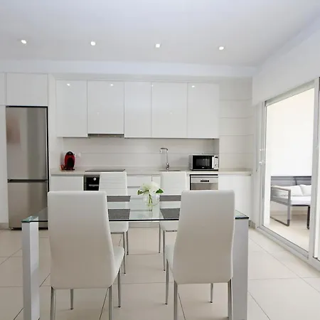 Apartamento Ref. 8564 *